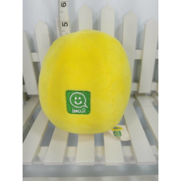 imoji 5" Emoji Wink Smiling Face Plush - Picture 2 of 3